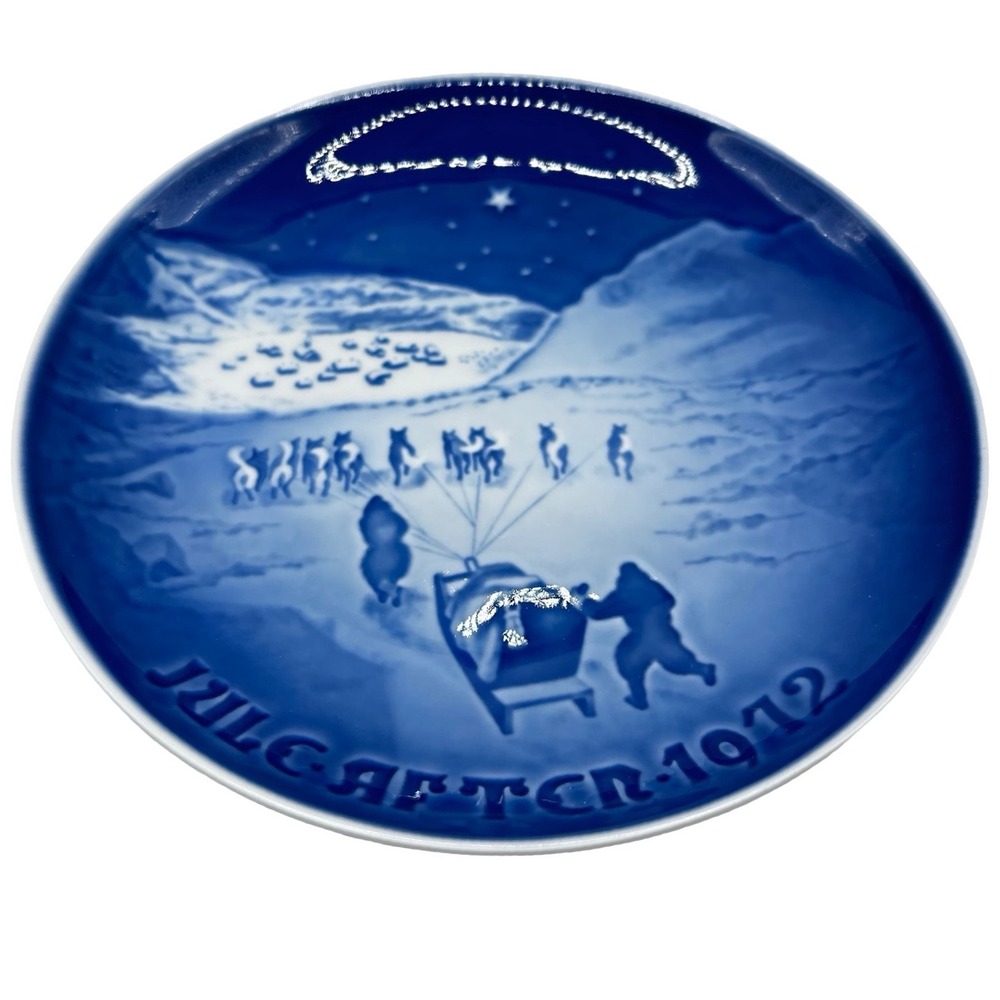 Bing & Grondahl 1972 Christmas in Greenland Plate B&G 8000/9072 Blue Porcelain
